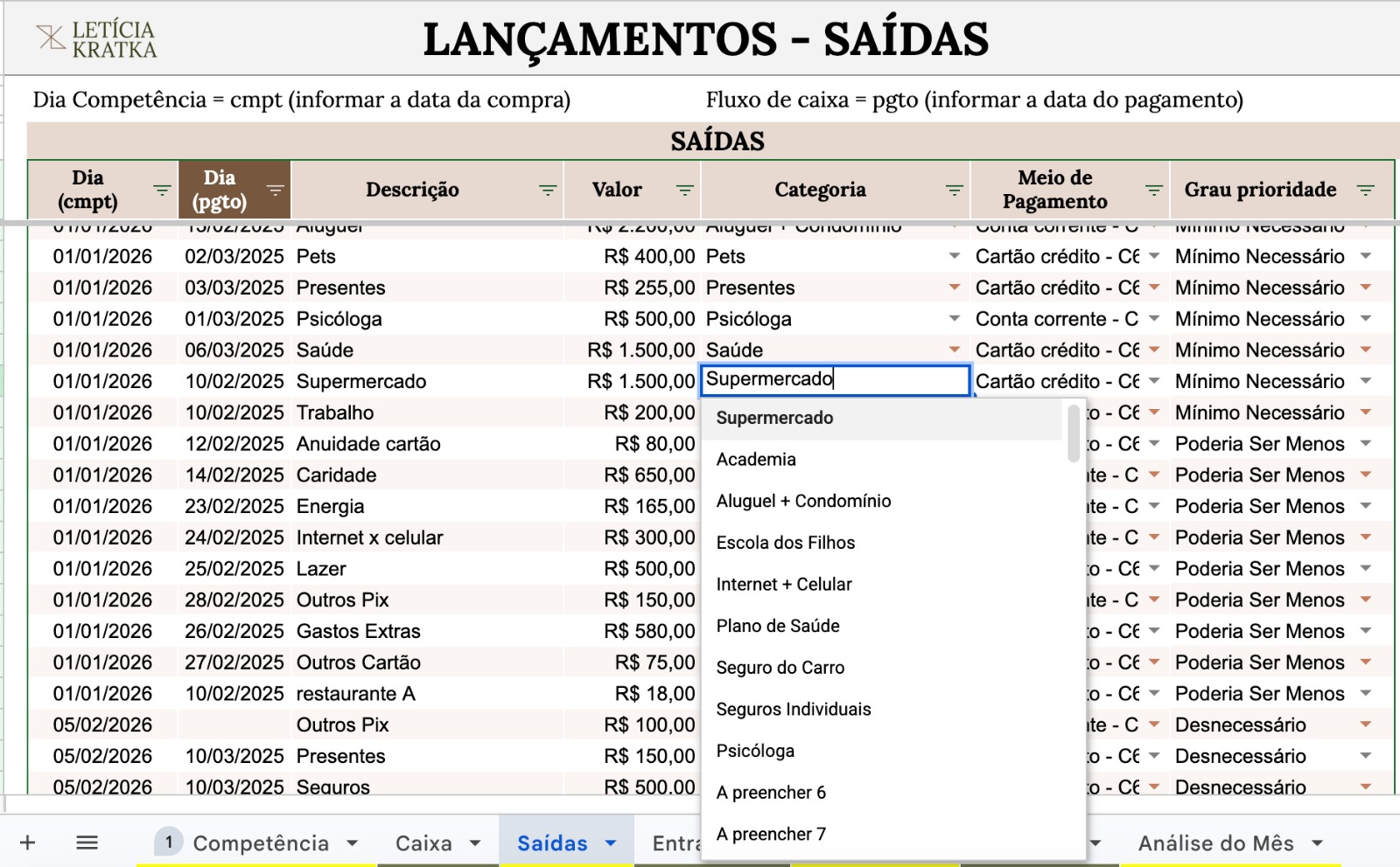Planilha Caixa Livre — aba de saídas com categorização automática de gastos